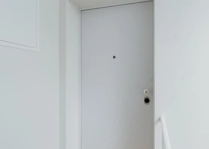 Apartamento Meia Laranja - Nº 236 2ºd *