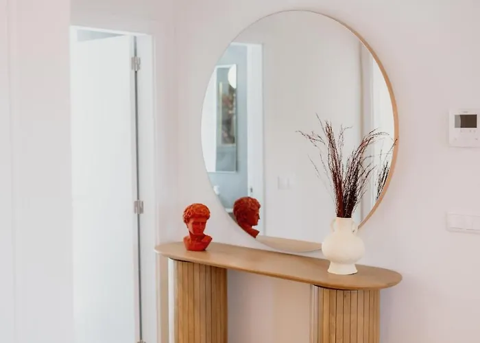 Meia Laranja - Nº 236 2ºd Apartamento *